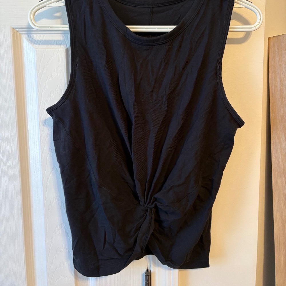 Lululemon twist tank